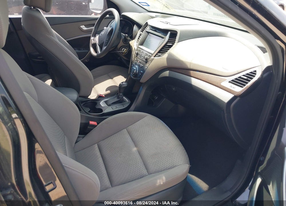 2017 HYUNDAI SANTA FE SE VIN: KM8SM4HF3HU235005
