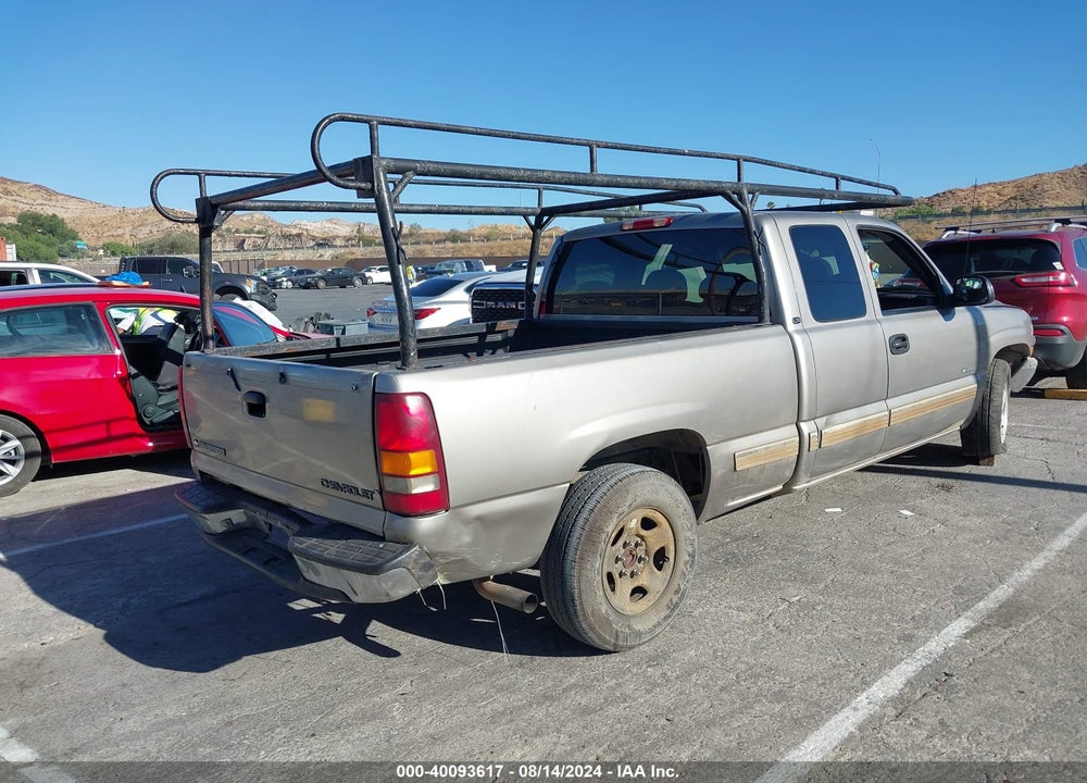 2002 CHEVROLET SILVERADO 1500 LS VIN: 2GCEC19V121179609