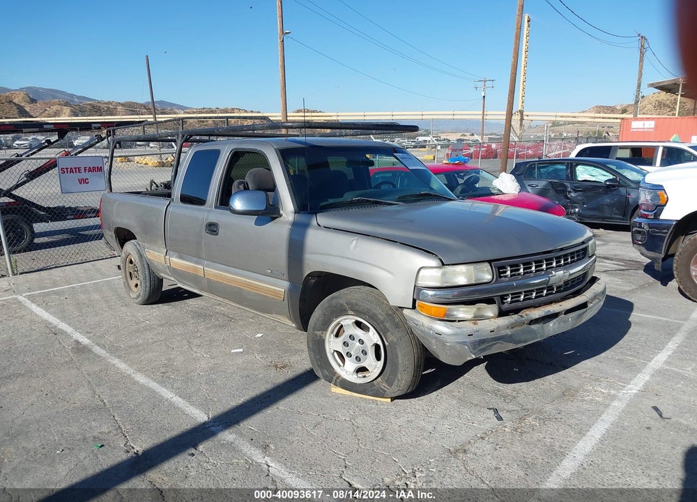 2002 CHEVROLET SILVERADO 1500 LS VIN: 2GCEC19V121179609