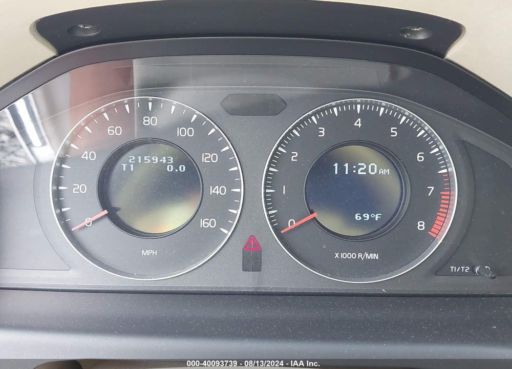 2010 VOLVO V70 3.2/3.2 R-DESIGN VIN: YV1960BW0A1136545