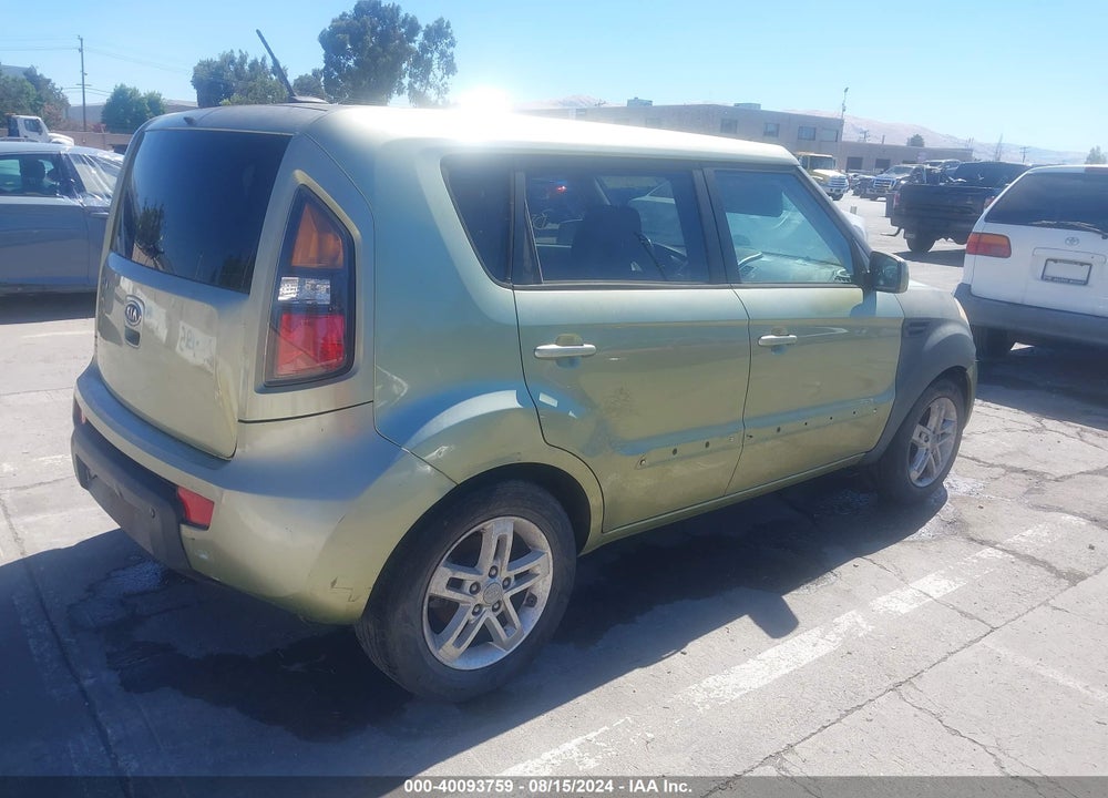 2011 KIA SOUL VIN: KNDJT2A27B7241006