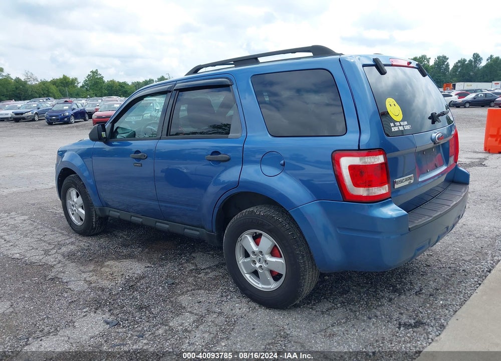 2009 FORD ESCAPE XLT VIN: 1FMCU03789KA63449