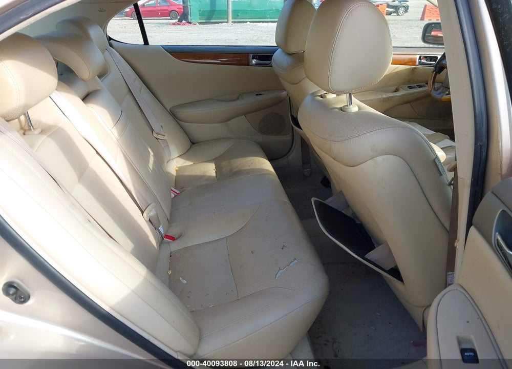 2005 LEXUS ES 330 VIN: JTHBA30G155102839