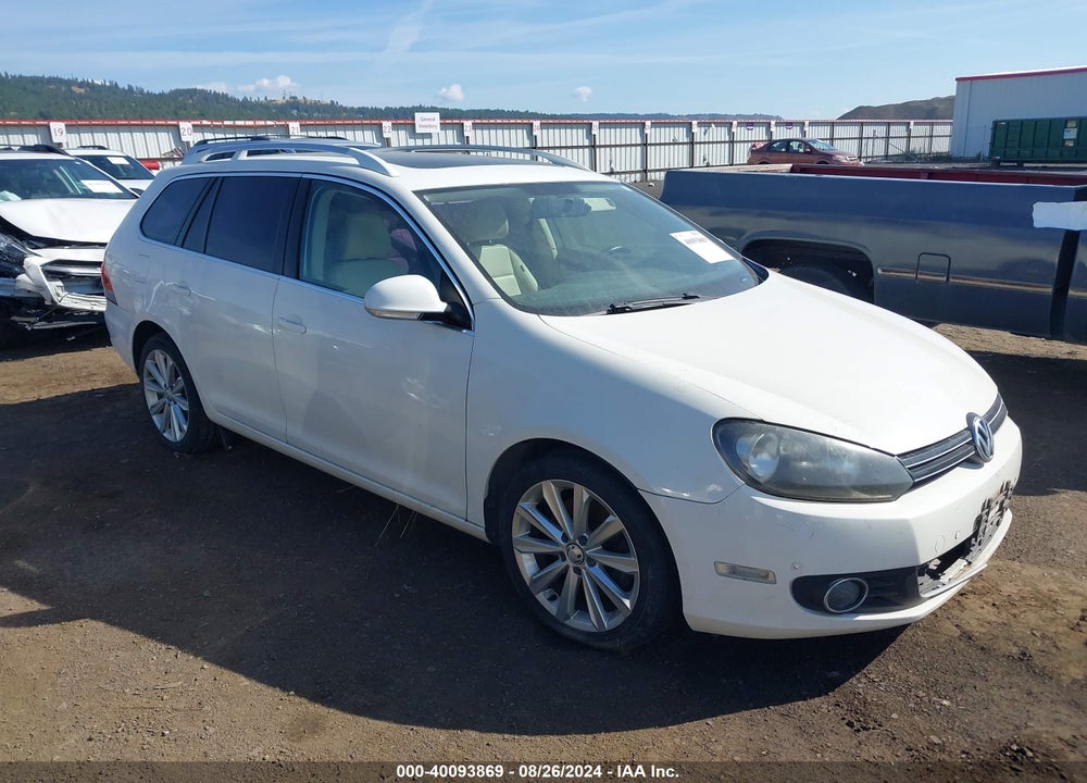 2011 VOLKSWAGEN JETTA SPORTWAGEN 2.0L TDI VIN: 3VWPL7AJ7BM717790