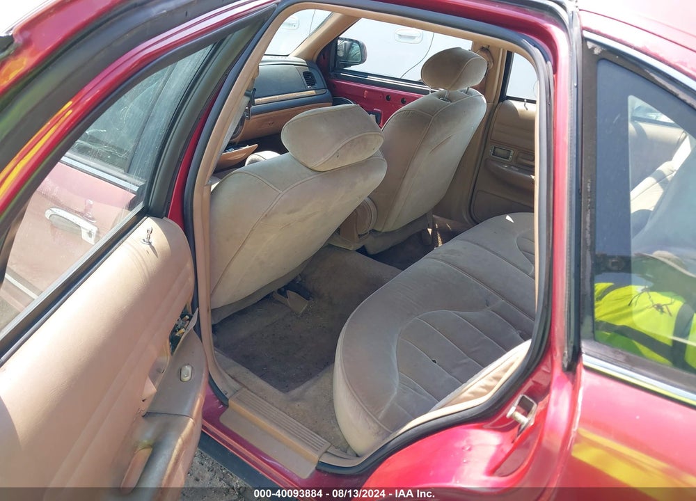 1996 FORD CROWN VICTORIA VIN: 2FALP73W9TX127763