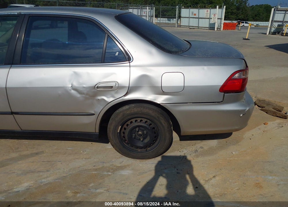 1999 HONDA ACCORD LX VIN: JHMCG6654XC000945