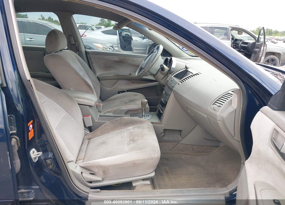 2004 NISSAN MAXIMA 3.5 SE VIN: 1N4BA41E64C898203