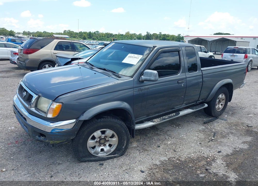 2000 NISSAN FRONTIER VIN: 1N6ED26T8YC306670