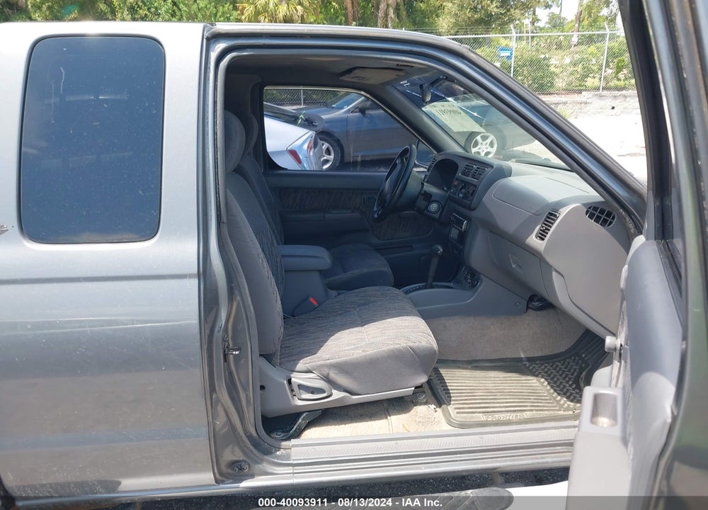 2000 NISSAN FRONTIER VIN: 1N6ED26T8YC306670