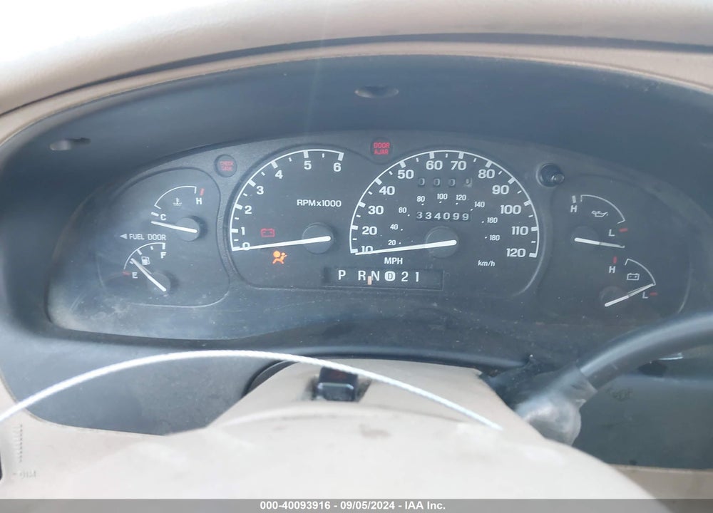 2000 FORD EXPLORER EDDIE BAUER VIN: 1FMZU84P5YZA10155