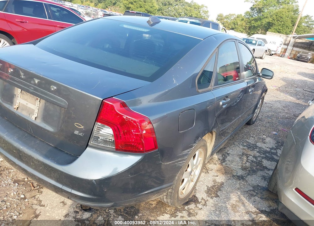 2009 VOLVO S40 2.4I VIN: YV1MS382592465792