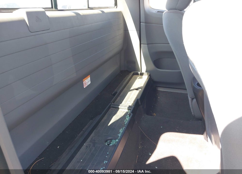 2015 TOYOTA TACOMA VIN: 5TFTX4CN1FX052440