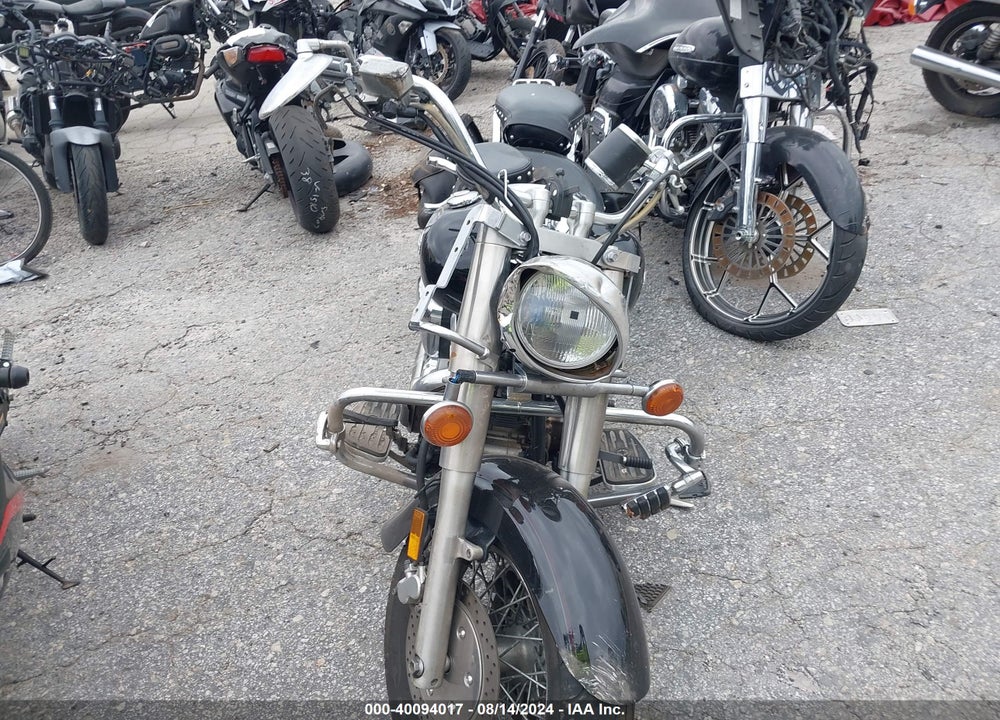 2001 YAMAHA XV1600 VIN: JYAVP07E41A004465