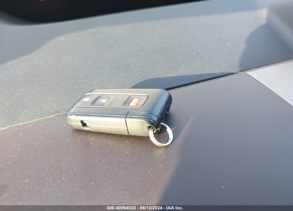 2004 TOYOTA PRIUS VIN: JTDKB20UX40027164