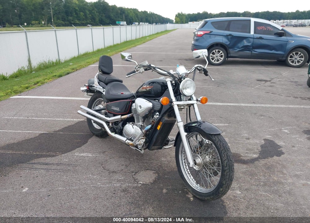 2001 HONDA VT600 CD VIN: JH2PC21381M212995