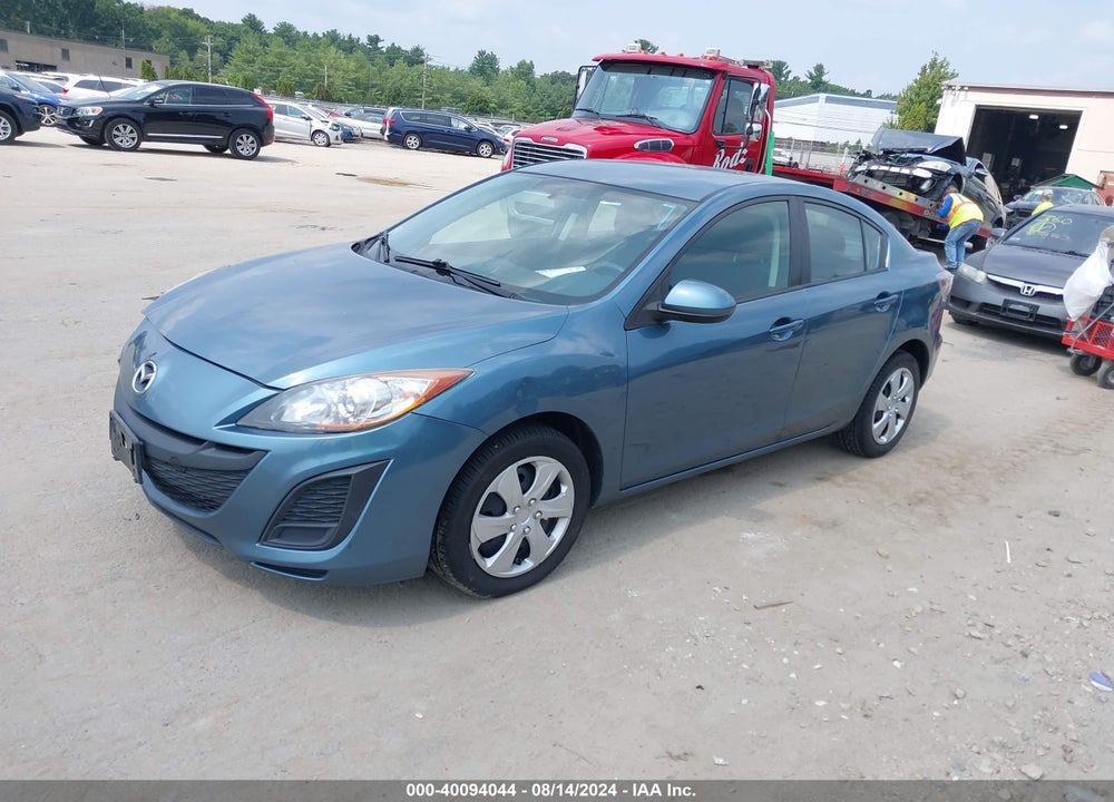 2011 MAZDA MAZDA3 VIN: JM1BL1UG2B1423723