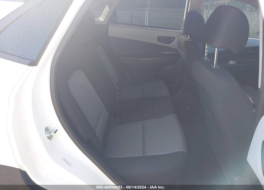 2021 HYUNDAI KONA SEL PLUS VIN: KM8K6CAA1MU737069