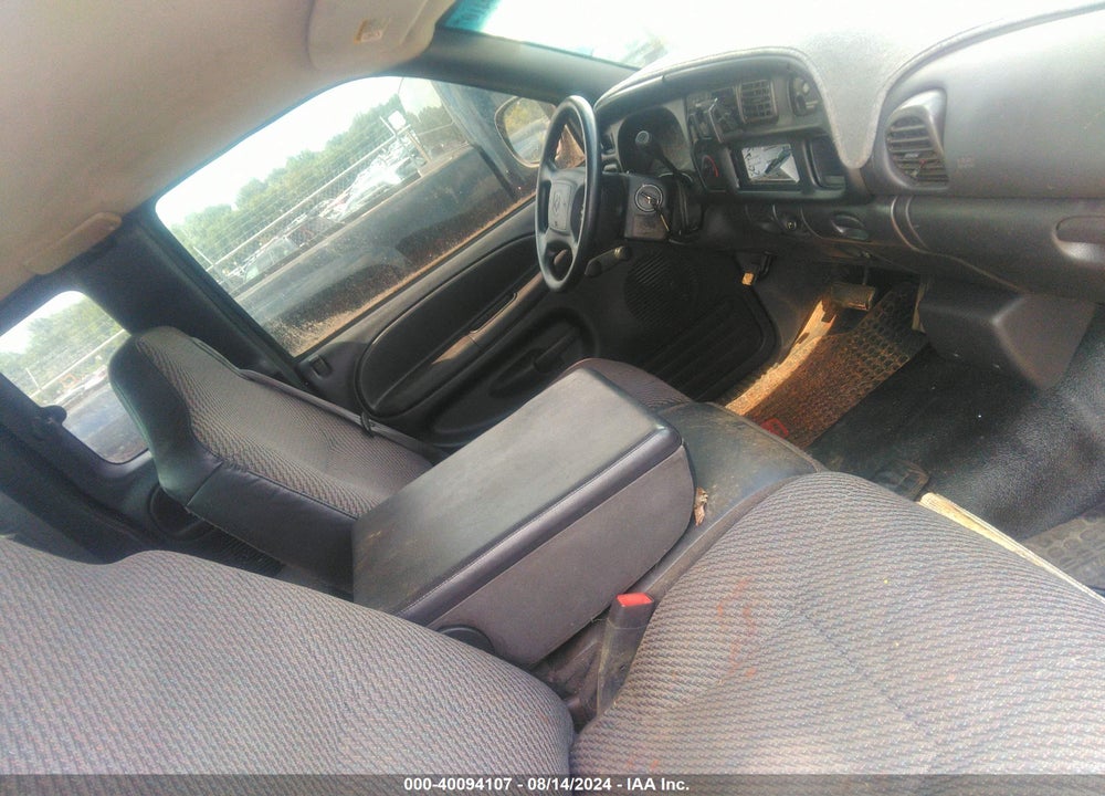 2001 DODGE RAM 1500 ST VIN: 3B7HC13Y61G743079