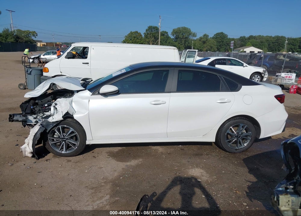 2023 KIA FORTE LXS VIN: 3KPF24AD7PE644772