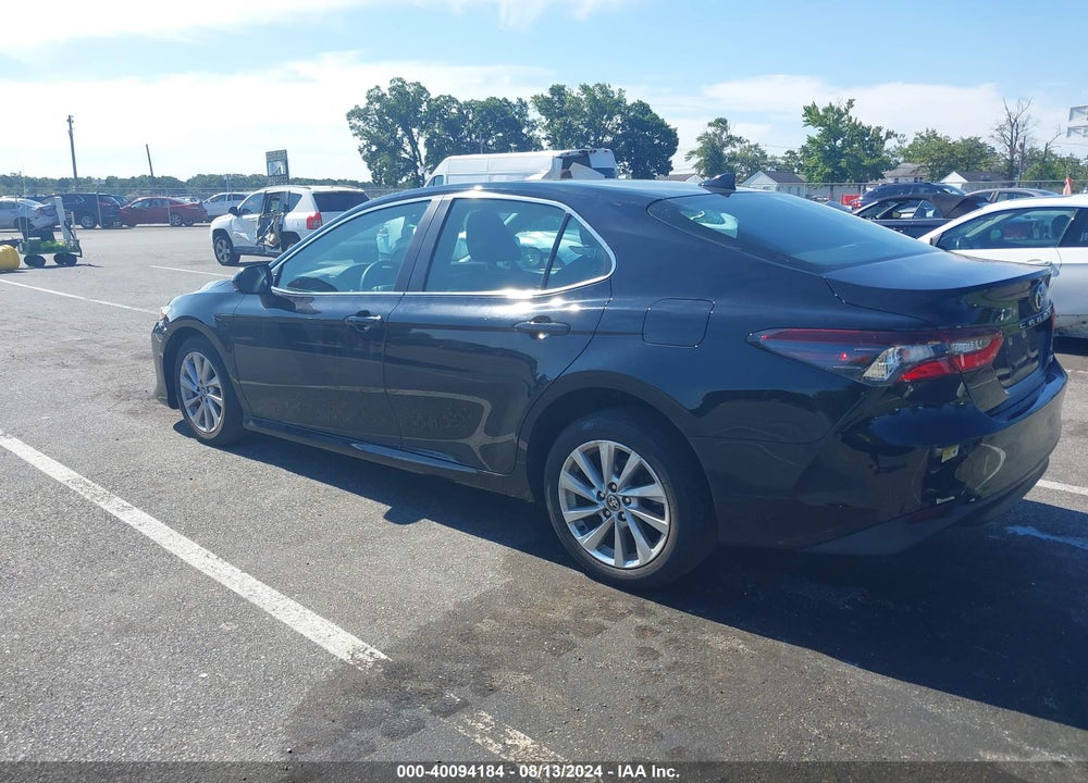 2021 TOYOTA CAMRY LE VIN: 4T1C11AK6MU558414
