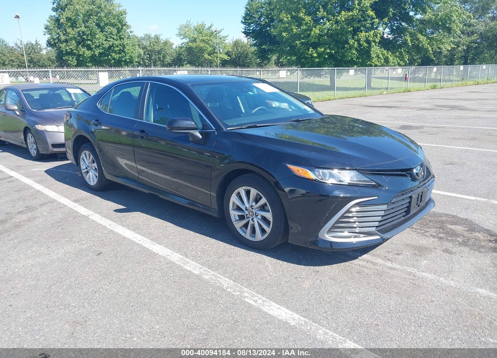2021 TOYOTA CAMRY LE VIN: 4T1C11AK6MU558414