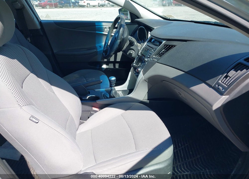 2012 HYUNDAI SONATA GLS VIN: 5NPEB4AC3CH387182