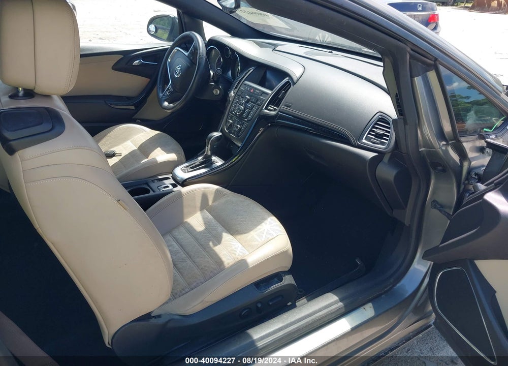 2018 BUICK CASCADA PREMIUM VIN: W04WH3N5XJG016671