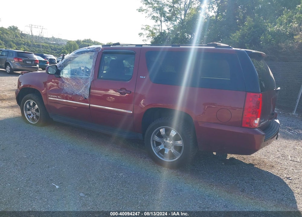 2011 GMC YUKON XL 1500 SLT VIN: 1GKS2KE32BR214850