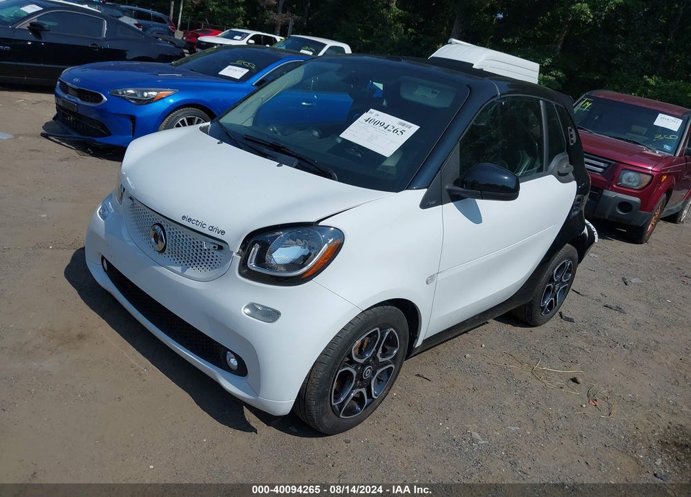 2018 SMART FORTWO ELECTRIC DRIVE PASSION/PRIME VIN: WMEFK9BA8JK242573