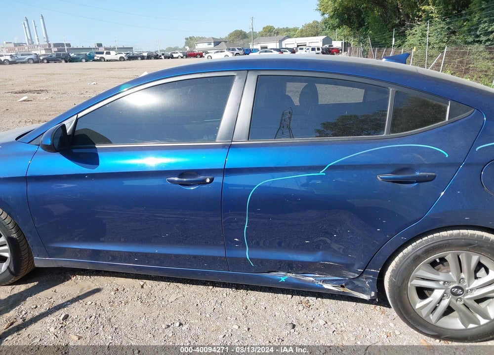 2020 HYUNDAI ELANTRA VIN: 5NPD84LF7LH557819