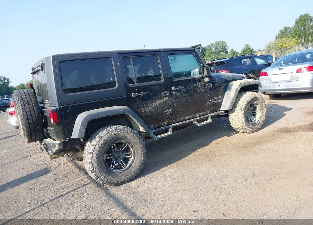 2015 JEEP WRANGLER UNLIMITED SPORT VIN: 1C4HJWDG6FL627898
