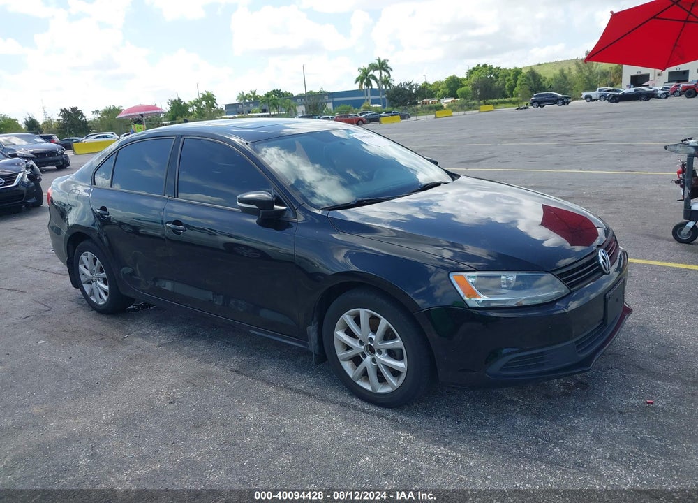 2012 VOLKSWAGEN JETTA 2.5L SE VIN: 3VWDP7AJXCM318851