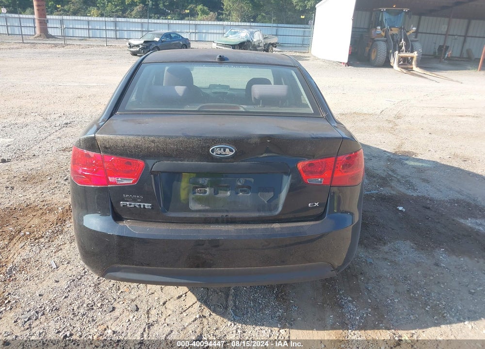 2011 KIA FORTE EX VIN: KNAFU4A23B5353213
