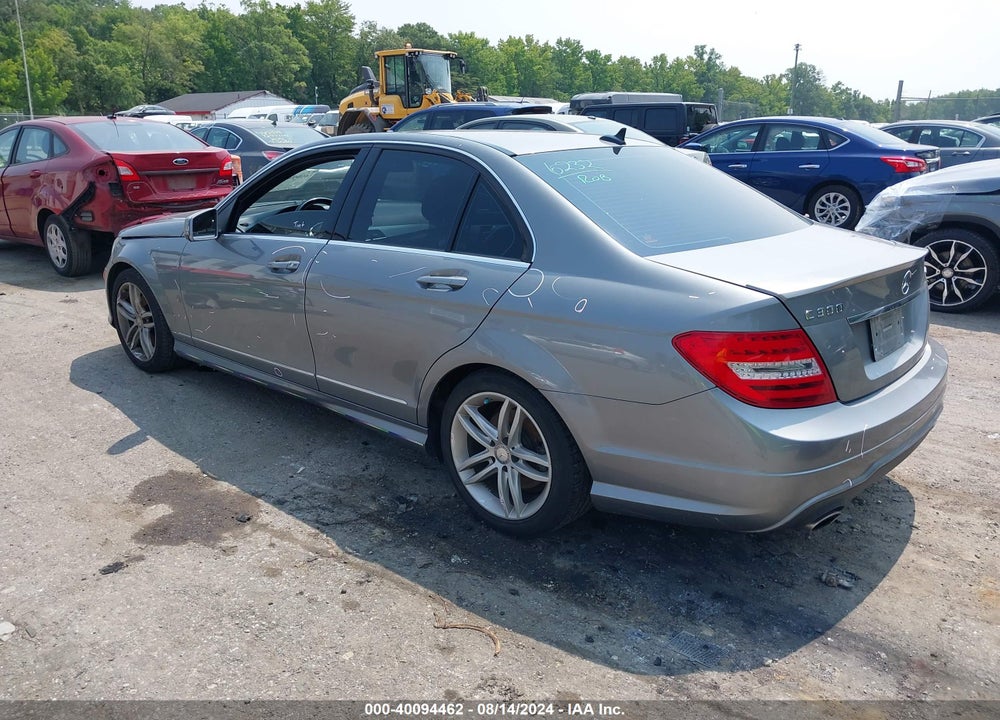 2013 MERCEDES-BENZ C 300 LUXURY 4MATIC/SPORT 4MATIC VIN: WDDGF8AB7DR297416
