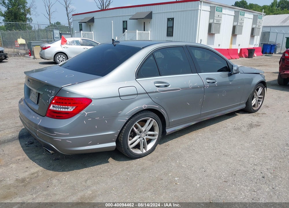 2013 MERCEDES-BENZ C 300 LUXURY 4MATIC/SPORT 4MATIC VIN: WDDGF8AB7DR297416