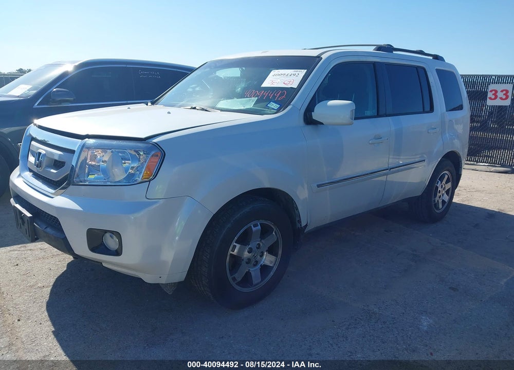 2011 HONDA PILOT TOURING VIN: 5FNYF3H94BB008659