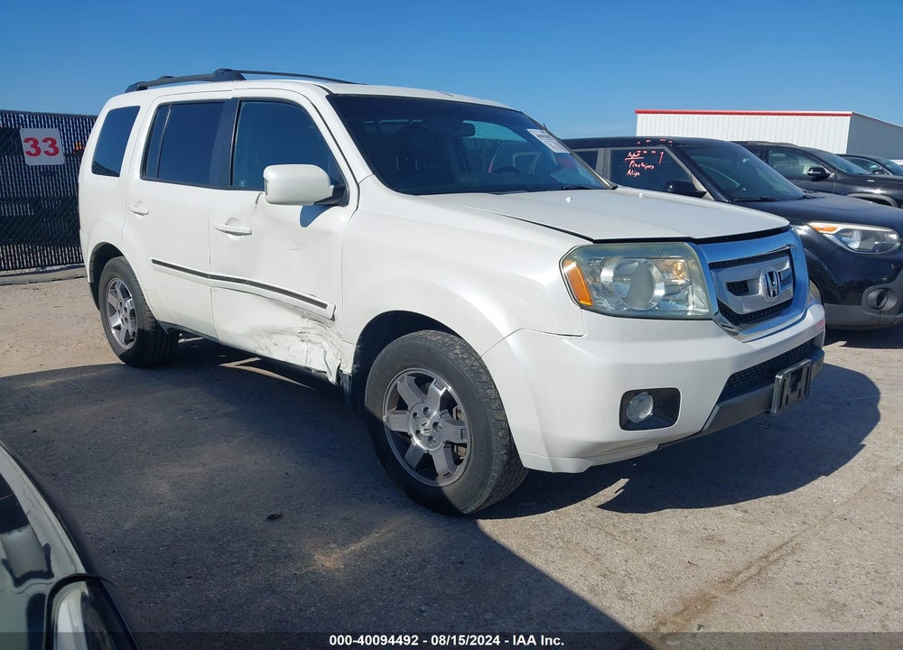 2011 HONDA PILOT TOURING VIN: 5FNYF3H94BB008659