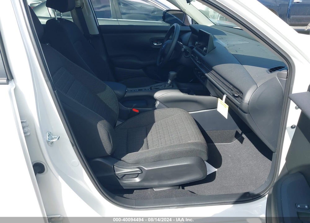 2025 HONDA HR-V 2WD LX VIN: 3CZRZ1H33SM702096