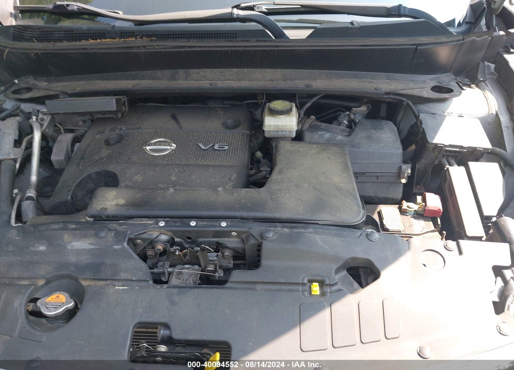 2014 NISSAN PATHFINDER SL VIN: 5N1AR2MM0EC611831