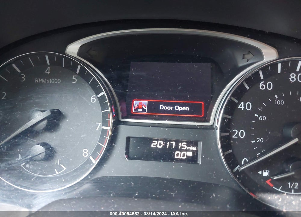 2014 NISSAN PATHFINDER SL VIN: 5N1AR2MM0EC611831