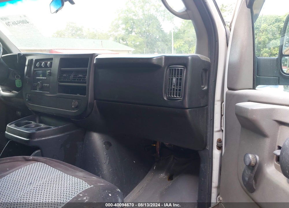 2008 CHEVROLET EXPRESS WORK VAN VIN: 1GCGG25C381139635