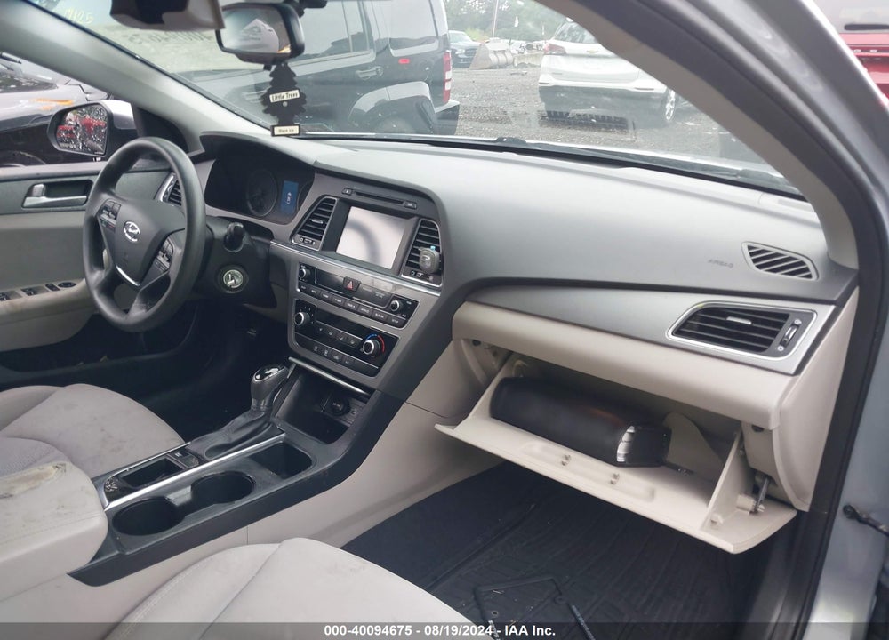 2016 HYUNDAI SONATA SE VIN: 5NPE24AF4GH308490