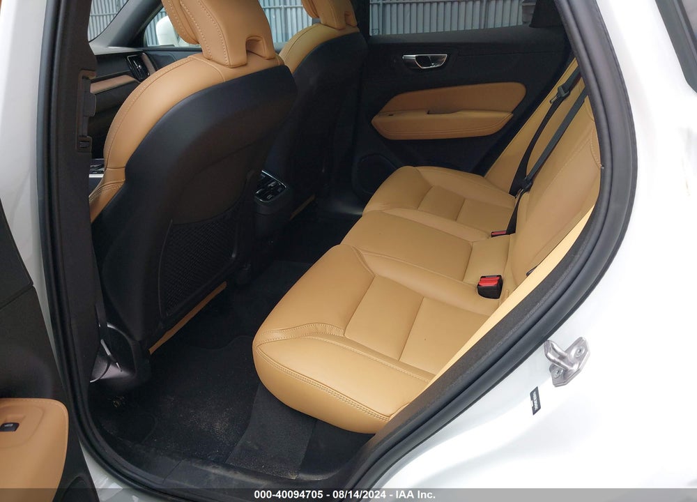 2022 VOLVO XC60 B6 INSCRIPTION VIN: YV4062RL5N1946942