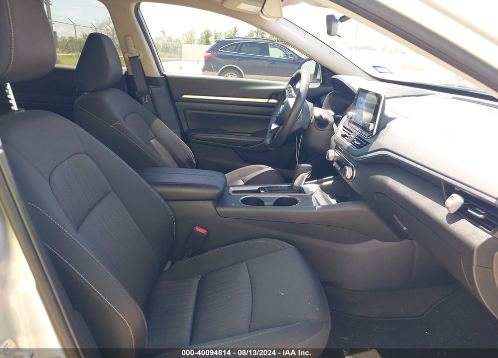 2022 NISSAN ALTIMA SV FWD VIN: 1N4BL4DV3NN394252
