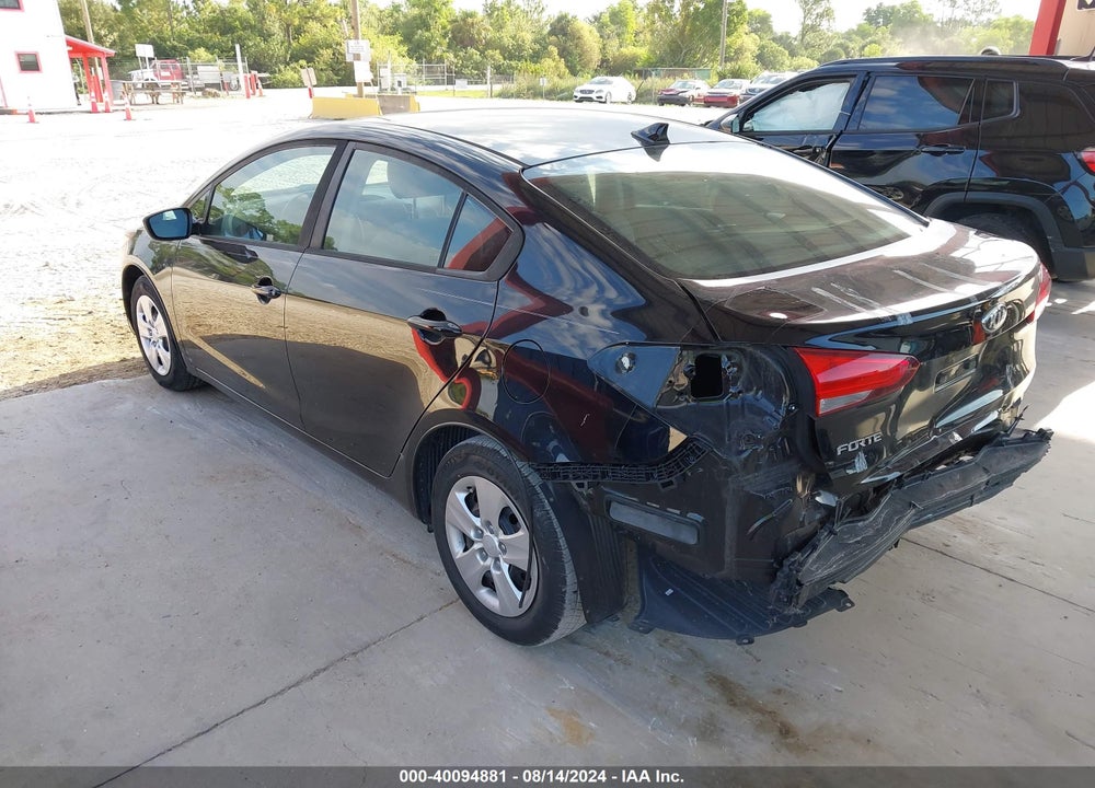 2017 KIA FORTE VIN: 3KPFK4A75HE138076