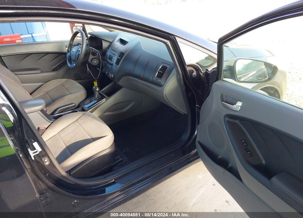 2017 KIA FORTE VIN: 3KPFK4A75HE138076