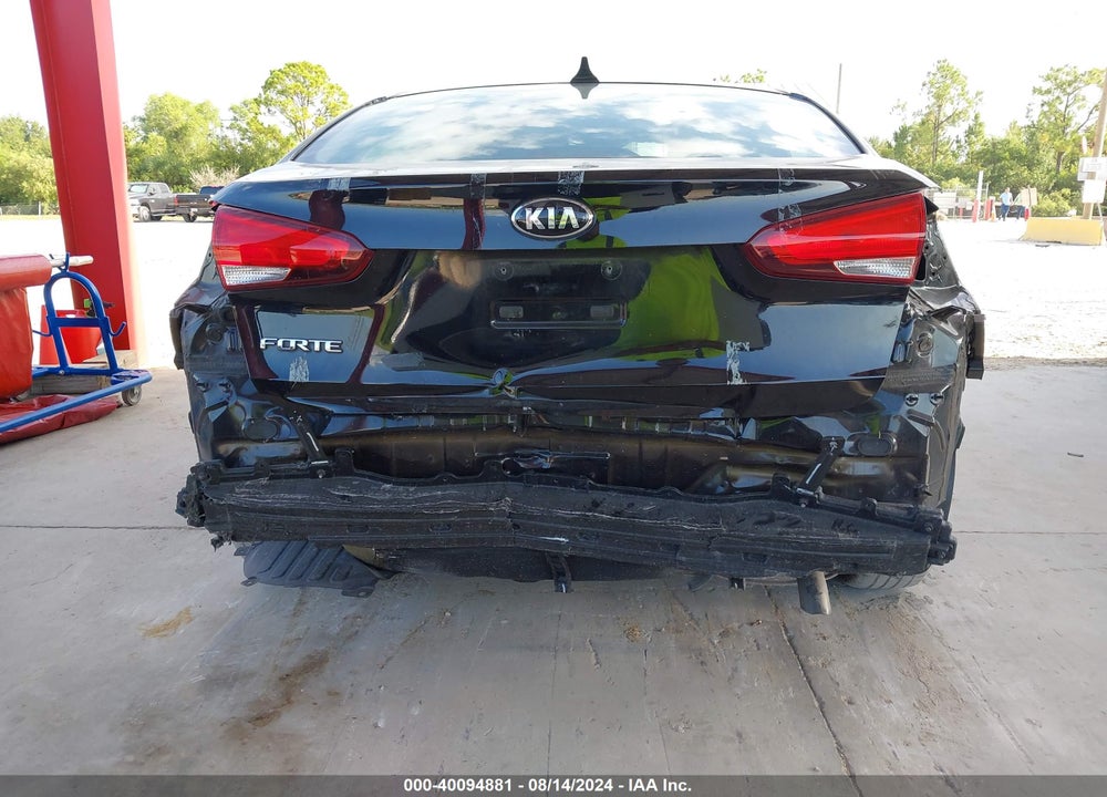 2017 KIA FORTE VIN: 3KPFK4A75HE138076