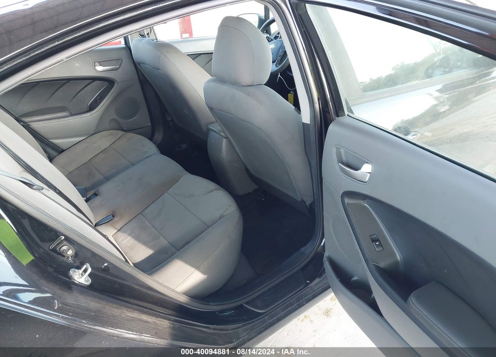 2017 KIA FORTE VIN: 3KPFK4A75HE138076