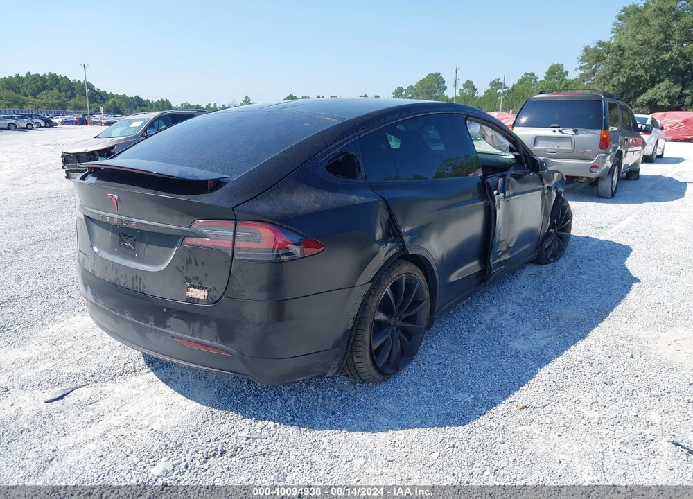 2018 TESLA MODEL X 100D/75D/P100D VIN: 5YJXCAE29JF100400