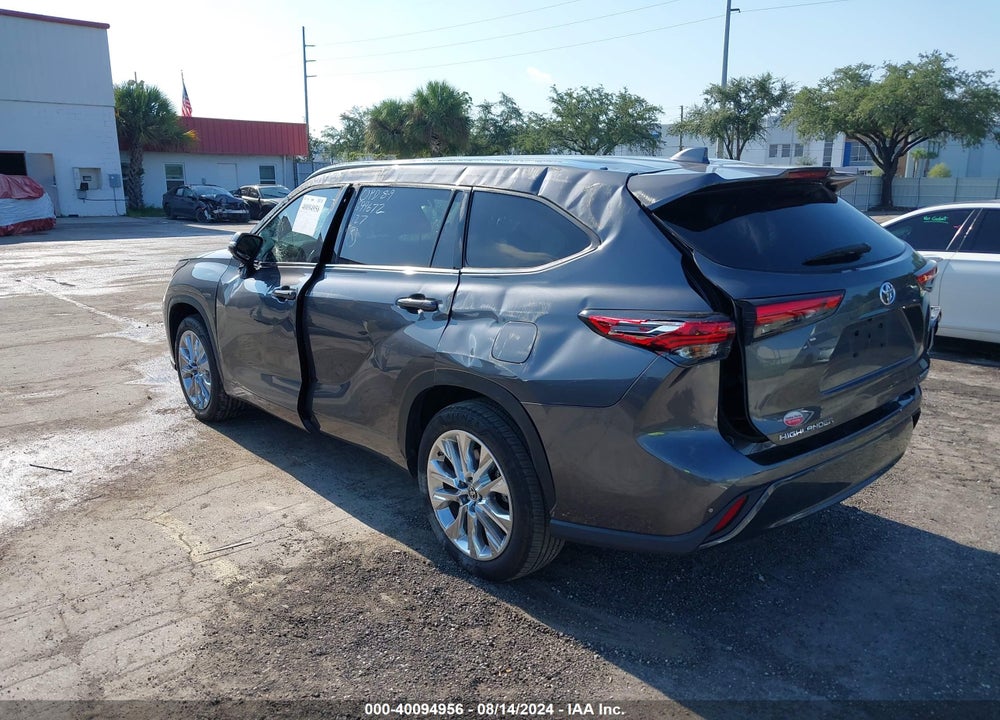 2023 TOYOTA HIGHLANDER LIMITED VIN: 5TDKDRAH0PS026918